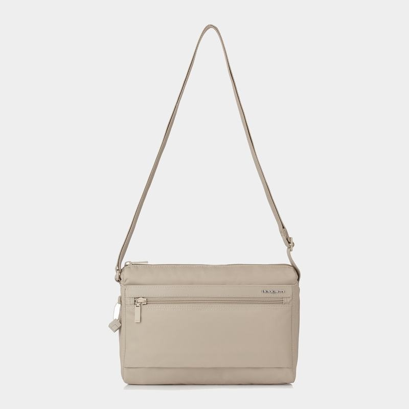 Beige Women's Hedgren Eye Medium Shoulder Bags | CSB1660OC