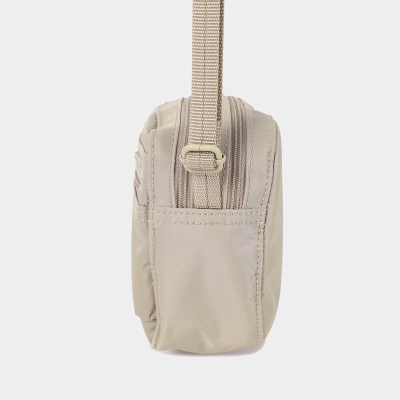 Beige Women's Hedgren Maia Crossbody Bags | DTB4071UU