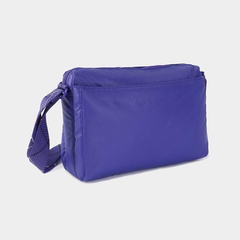 Royal Blue Women's Hedgren Eye Medium Shoulder Bags | ZFM8319JP