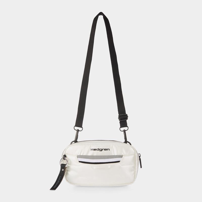 White Women's Hedgren Snug Belt Bags | YMK2194AV